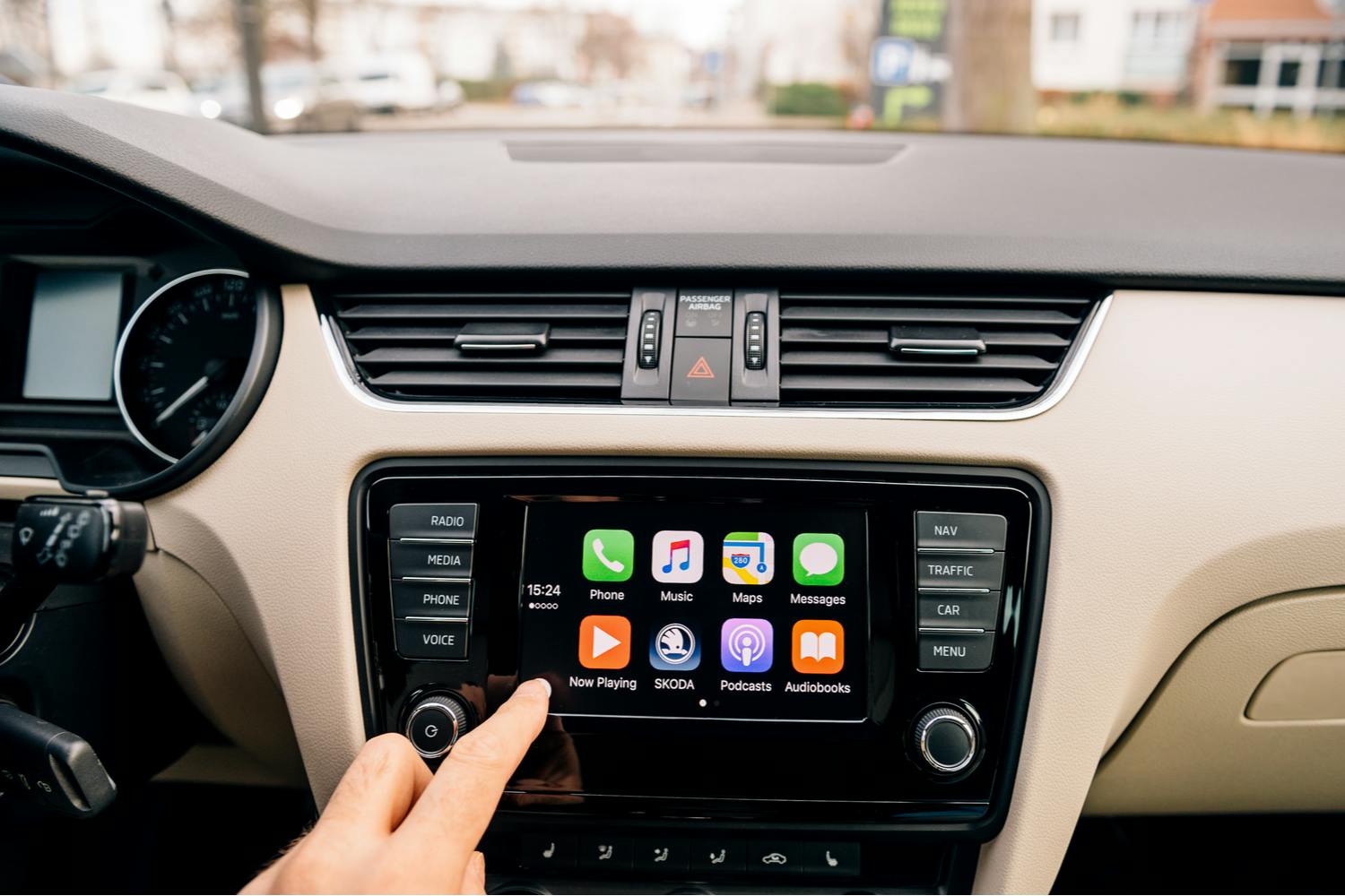 Apple Carplay Apple CarPlay på ny bils infoskärm